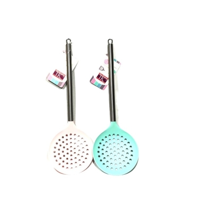 ESPUMADERA NYLON MANGO ACERO TK