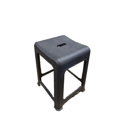 BANQUETA PLASTICA CUADRADA NEGRA 